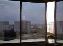 Скло-пакети з автоматичним тонуванням