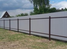 Паркан або огорожа із профнастилу