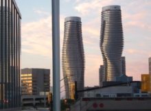 Нова технологія демонтажу хмарочосів а Японії.