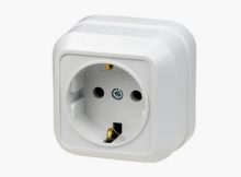 Як замінити розетку самостійно?